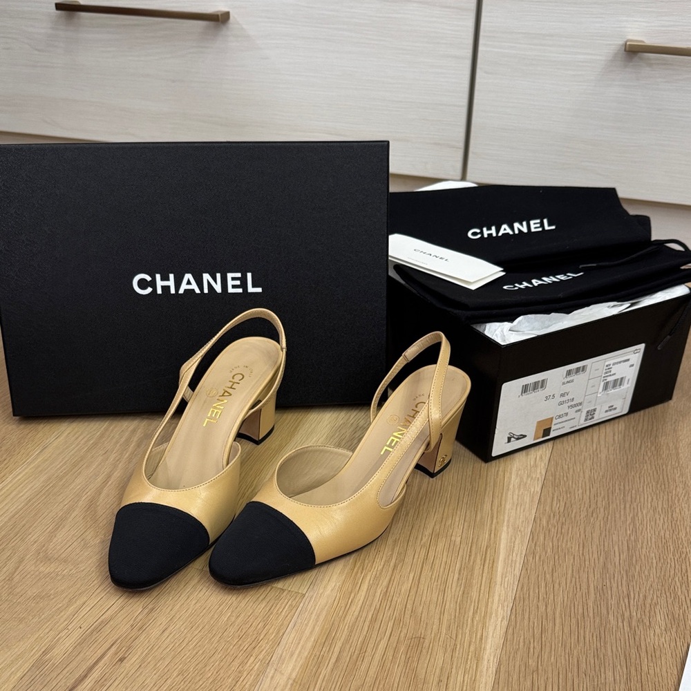Chanel Classic Slingback Heels – Beige & Black – Goatskin/Grosgrain – 37.5